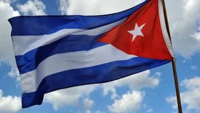 کوبا استقلال خود را از ایالات متحده باز پس گرفت.