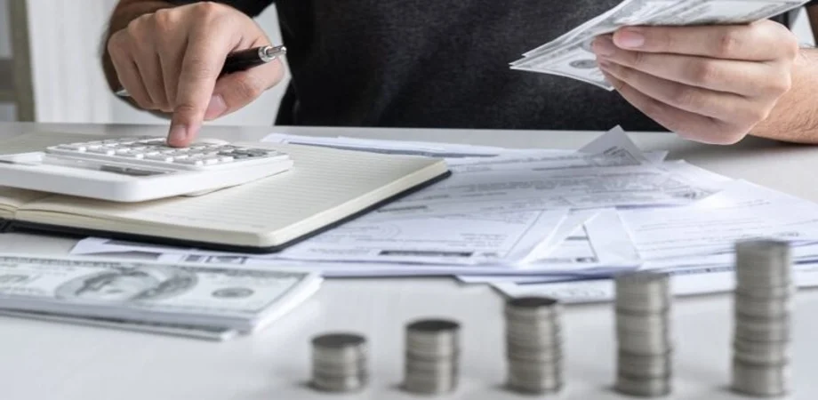 افزایش ۱۸۵ میلیارد دلاری بدهی خانوارهای آمریکا