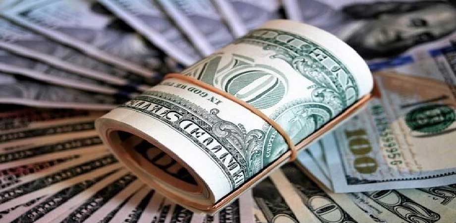 ارزش دلار با چشم‌انداز صلح با ایران کاهش یافت