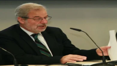 زادروز یان توپوروفسکی اقتصاددان پول بدهی و بحران مالی