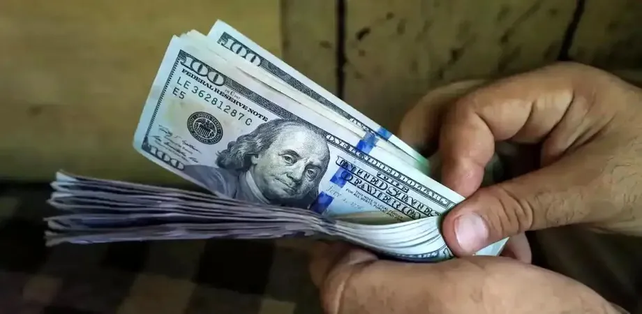 قیمت دلار و سناریوهای پیش روی بازار ارز ایران