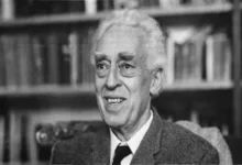 پیرو سرافا اقتصاددان اثرگذار نظریه تولید